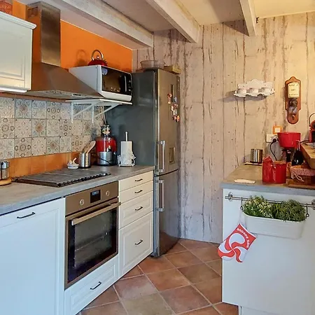 2 Bedroom Awesome In Vouleme